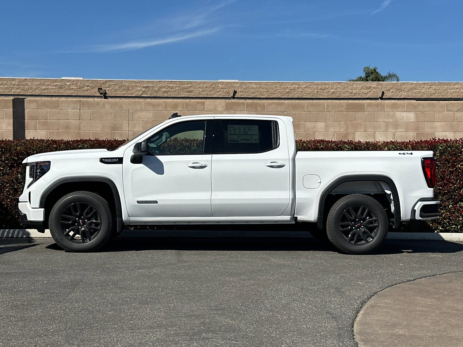 2026 GMC Sierra 1500 Elevation photo 5