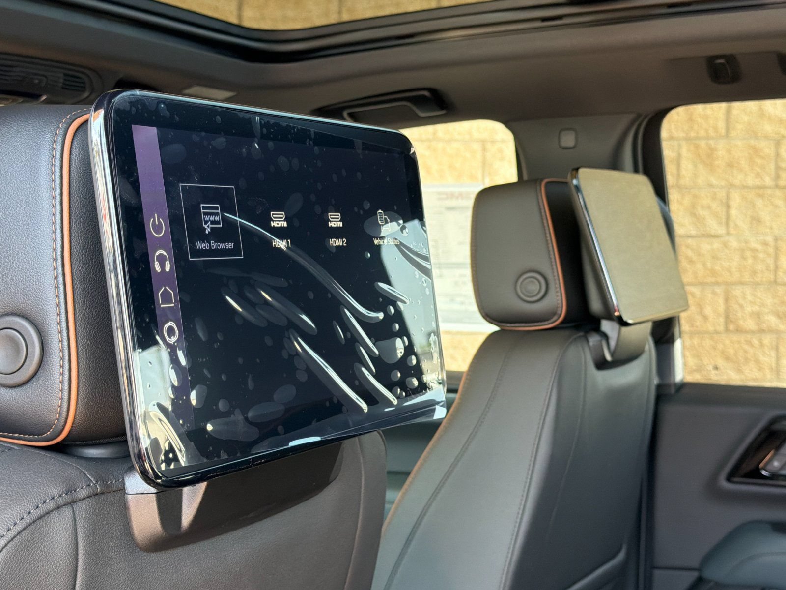 2026 GMC Yukon XL AT4 - Photo 14