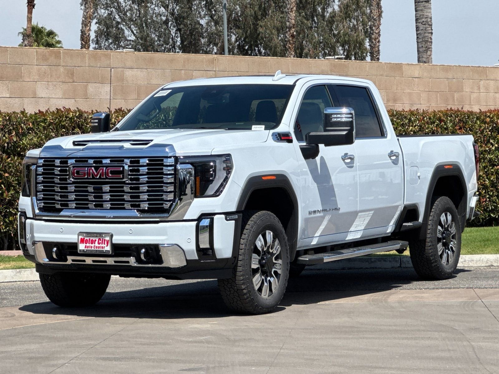 2026 GMC Sierra 2500 HD Denali photo 6