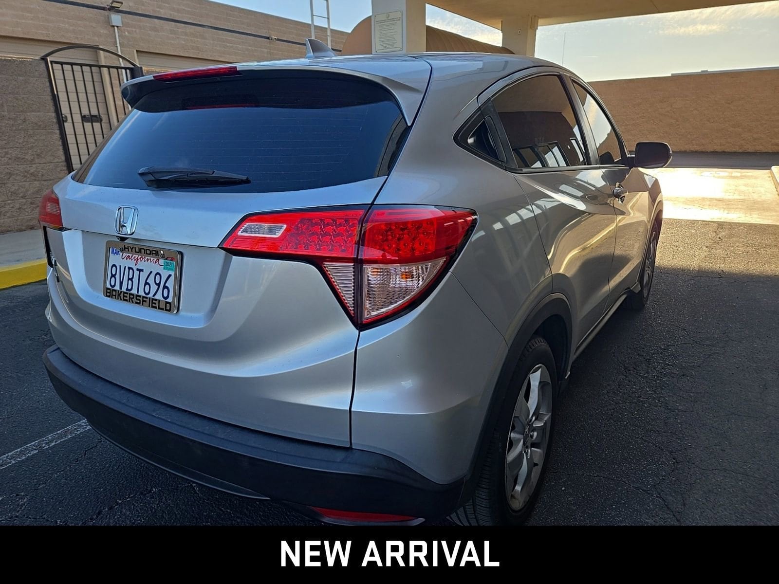 2016 Honda HR-V LX photo 4