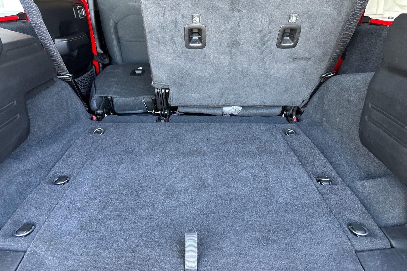 2025 Jeep Wrangler 4-Door Sahara - Photo 15
