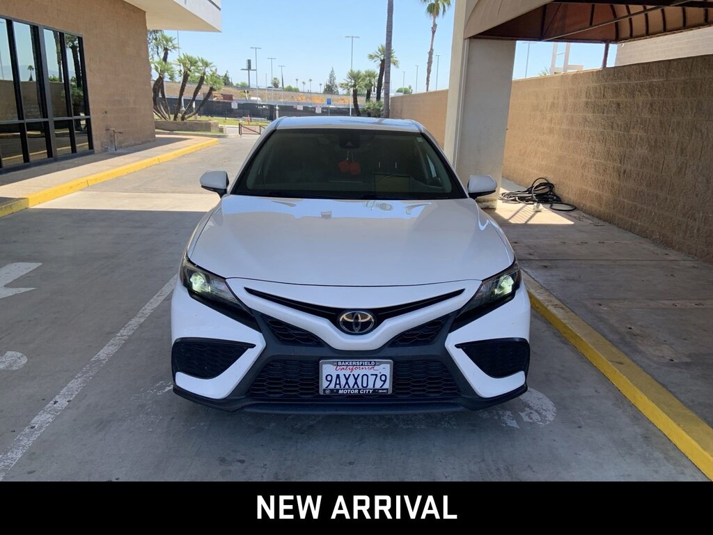 Used 2022 Toyota Camry SE Sedan