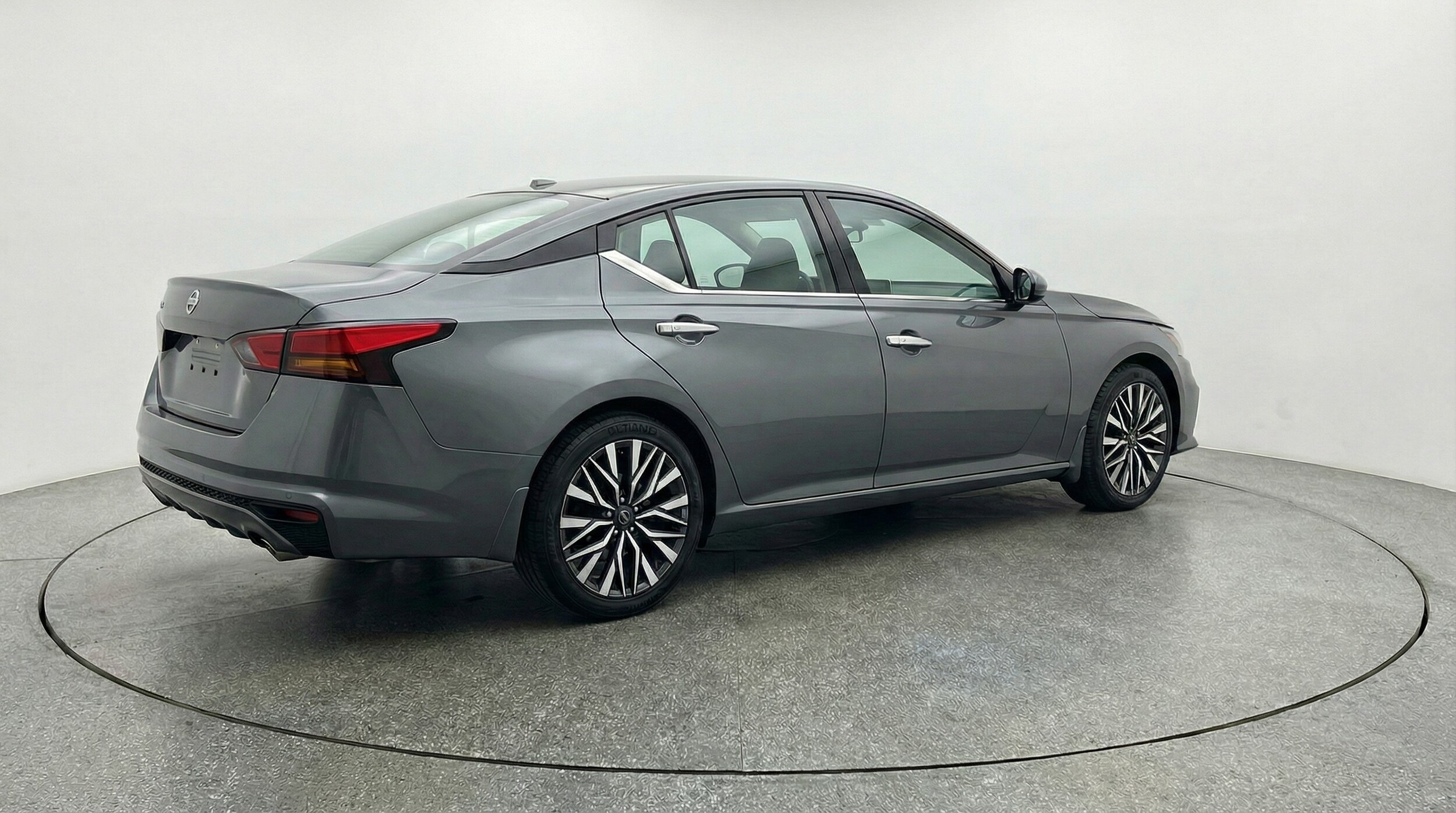 Thumbnail: 2025 Nissan Altima - 7