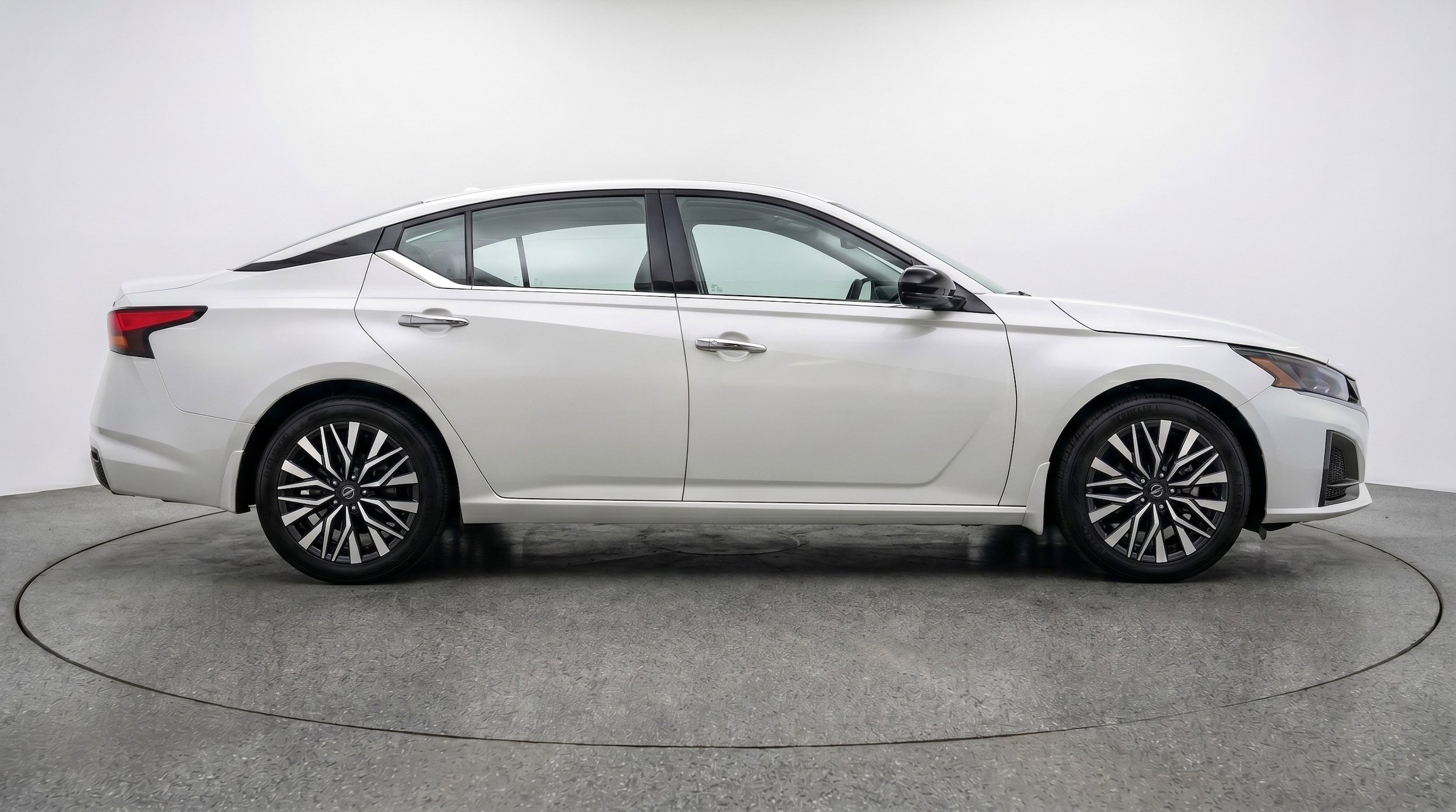 Thumbnail: 2025 Nissan Altima - 8