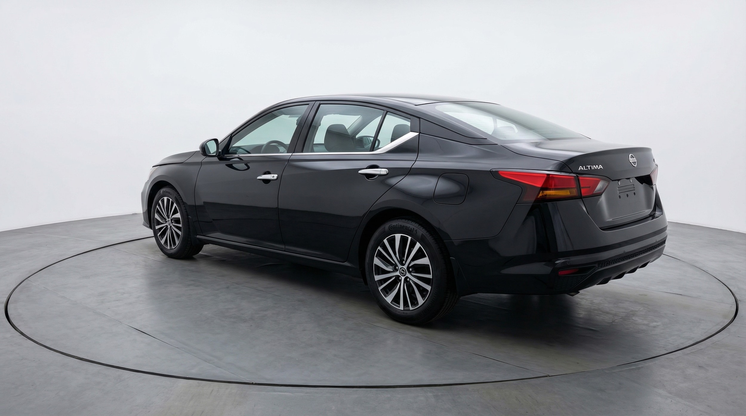 Thumbnail: 2025 Nissan Altima - 5