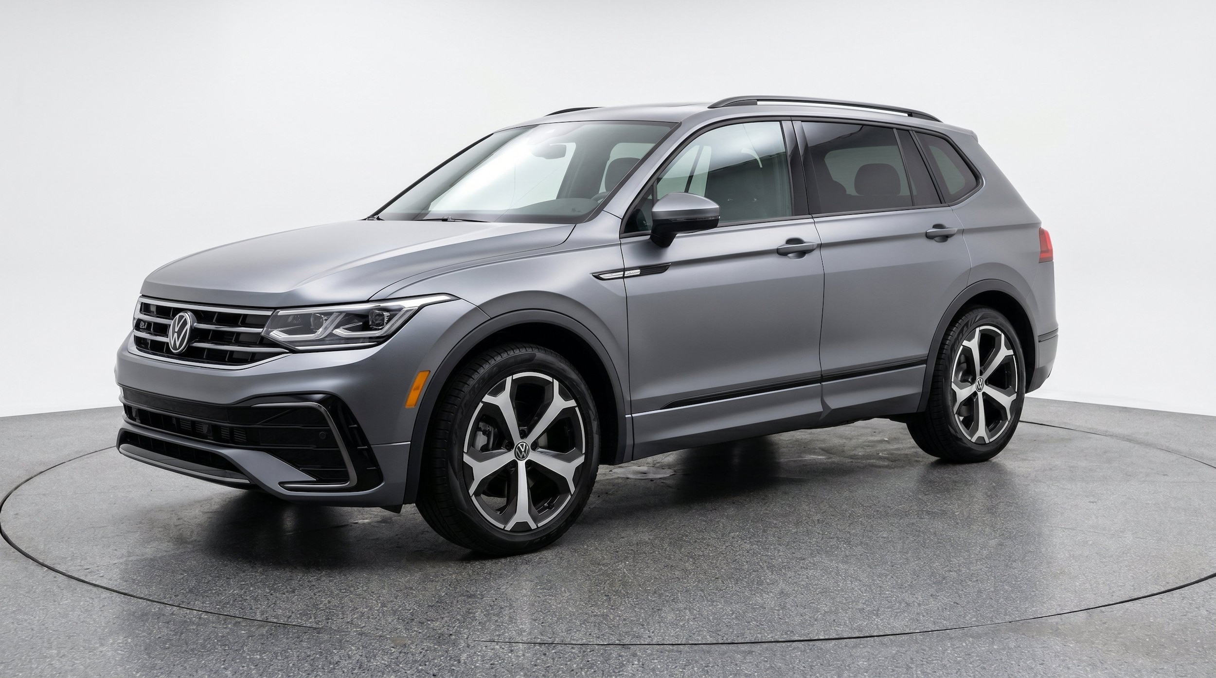 Thumbnail: 2026 Volkswagen Tiguan - 3