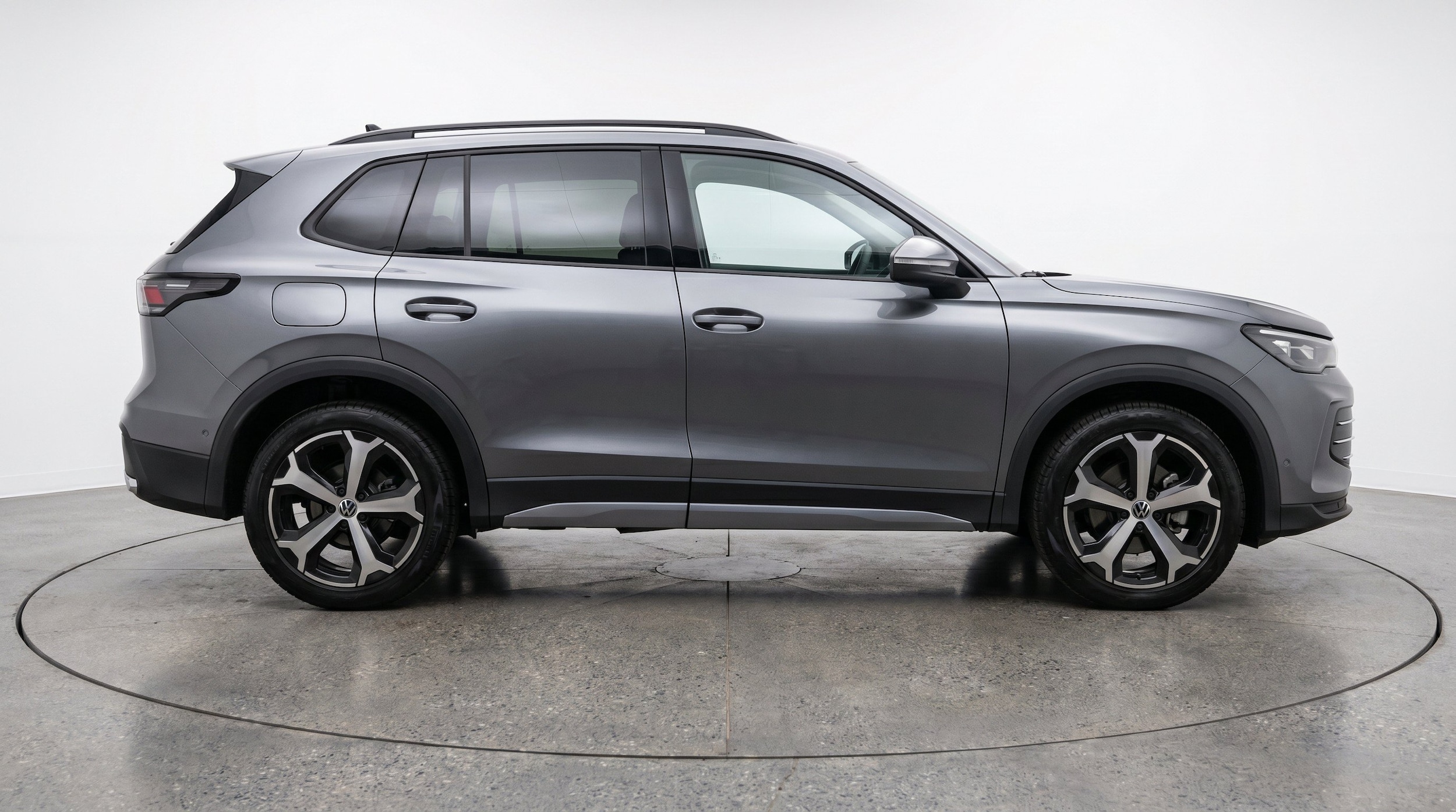 Thumbnail: 2026 Volkswagen Tiguan - 11