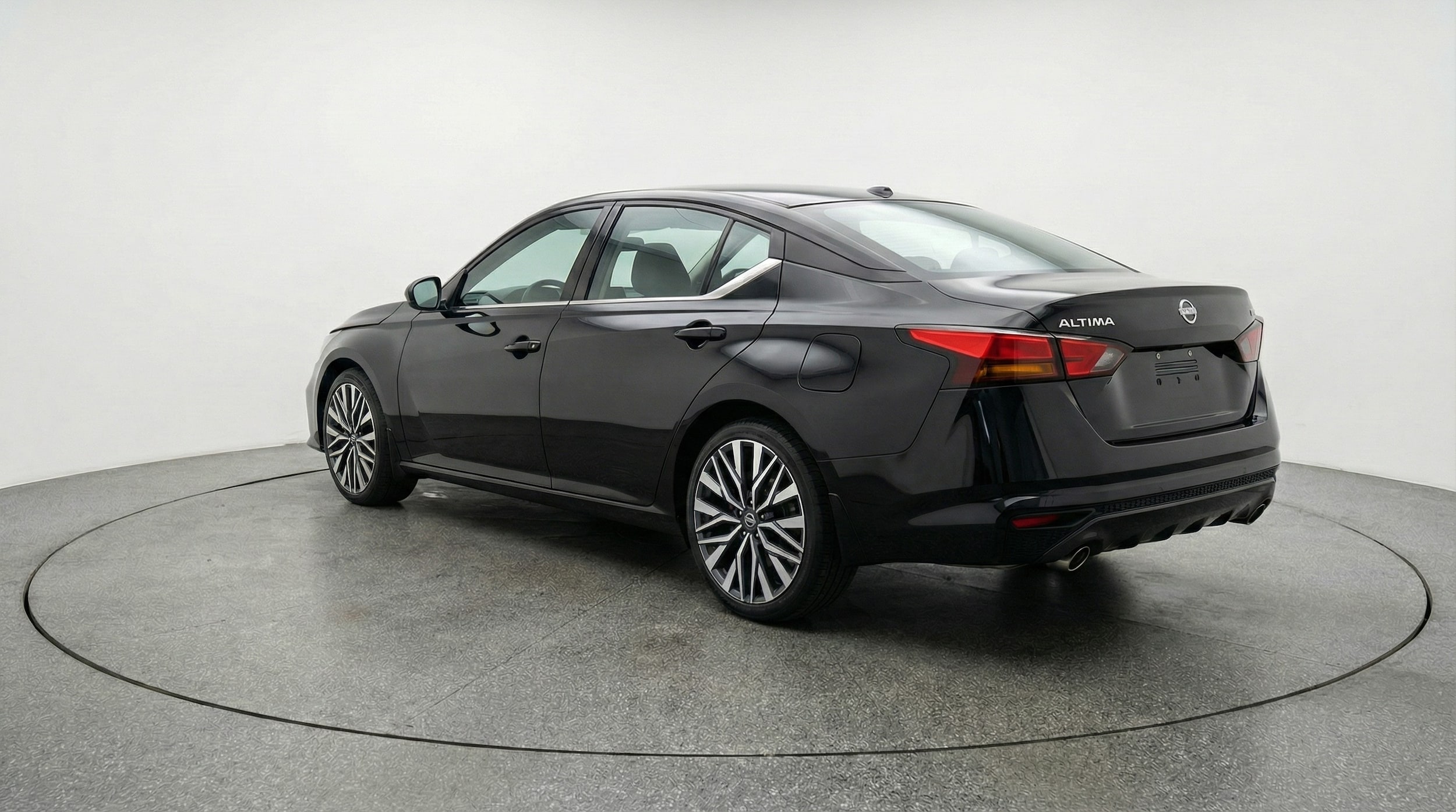 Thumbnail: 2025 Nissan Altima - 5