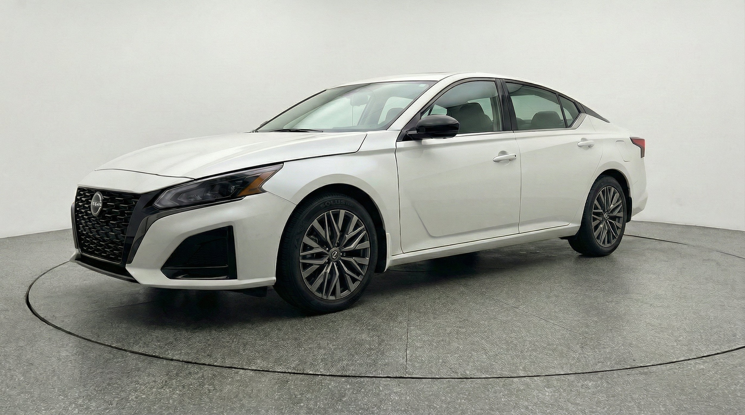 Thumbnail: 2025 Nissan Altima - 3