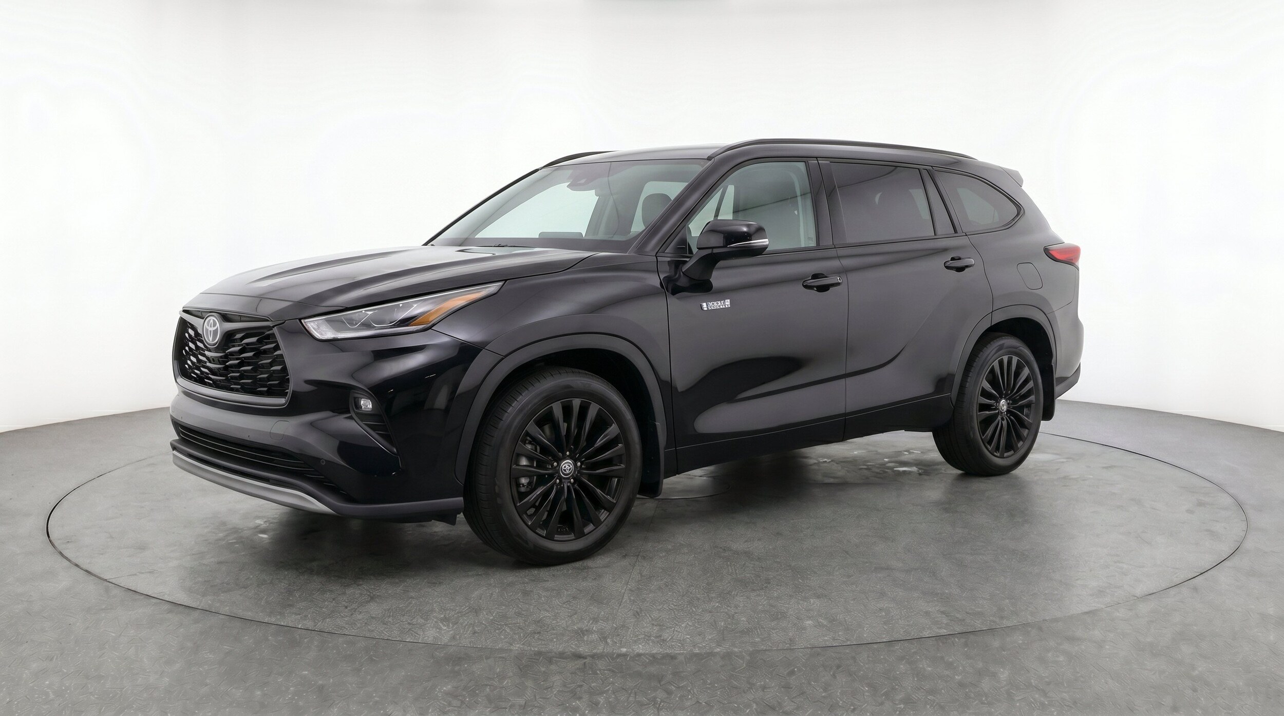 Thumbnail: 2025 Toyota Highlander - 3