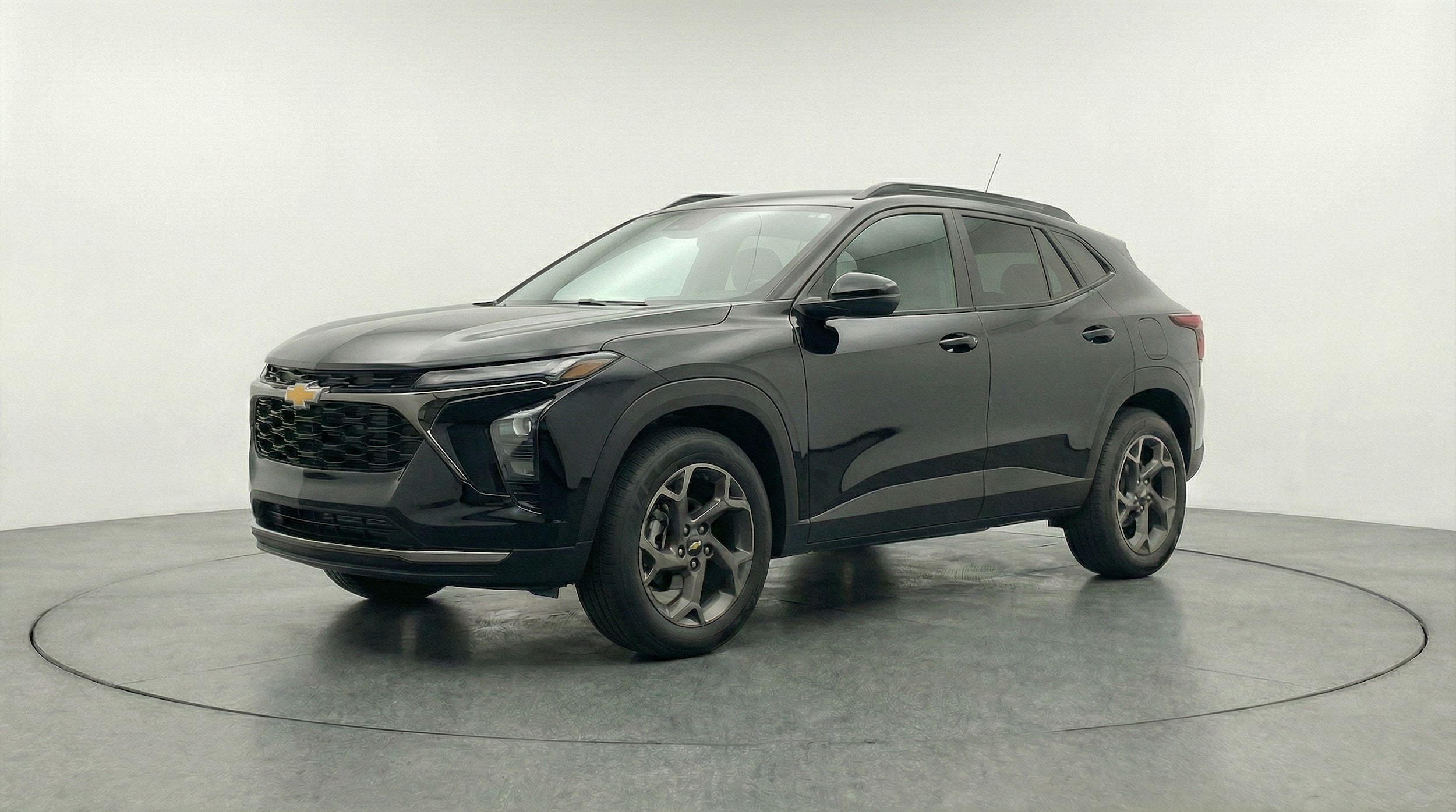 Thumbnail: 2025 Chevrolet Trax - 3