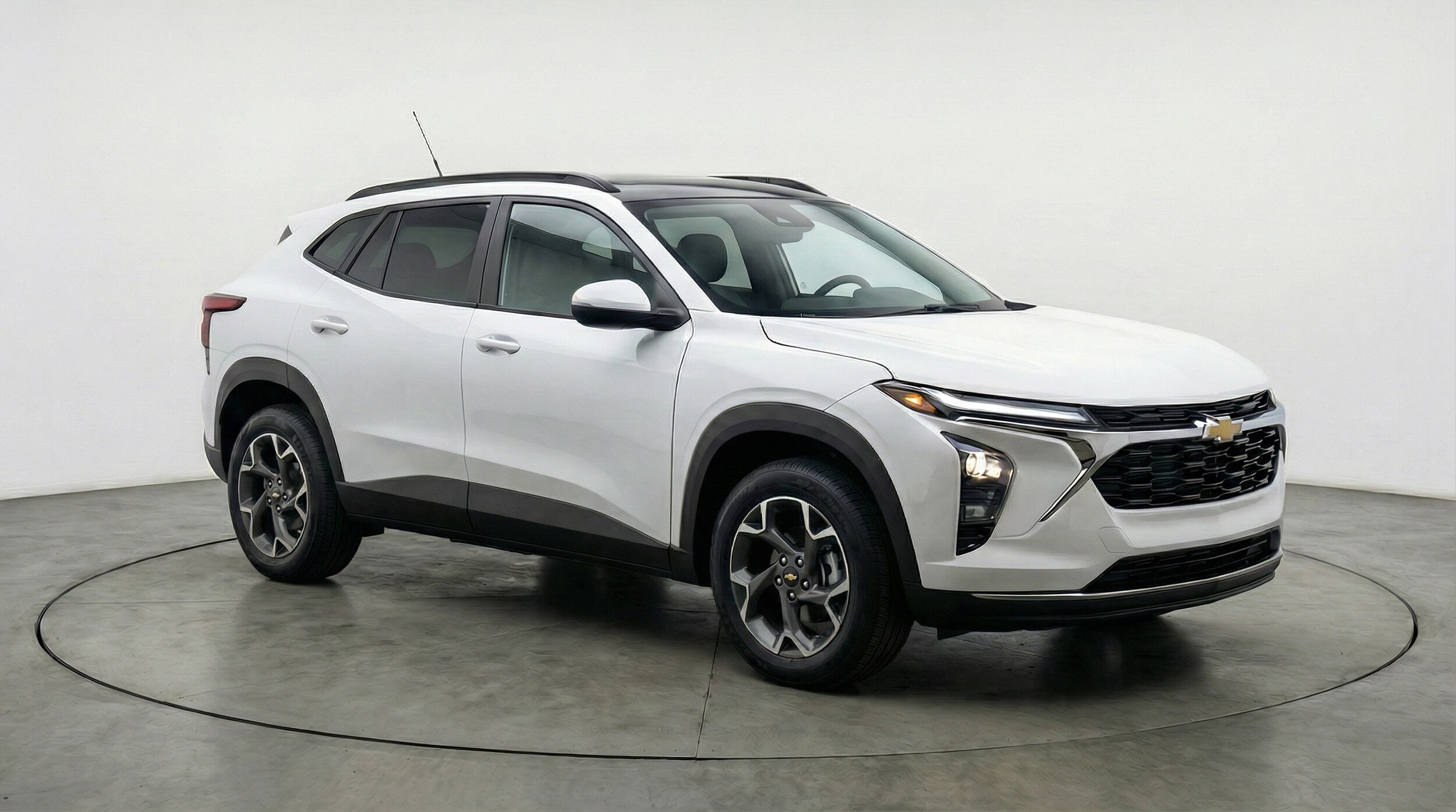 Thumbnail: 2025 Chevrolet Trax - 1