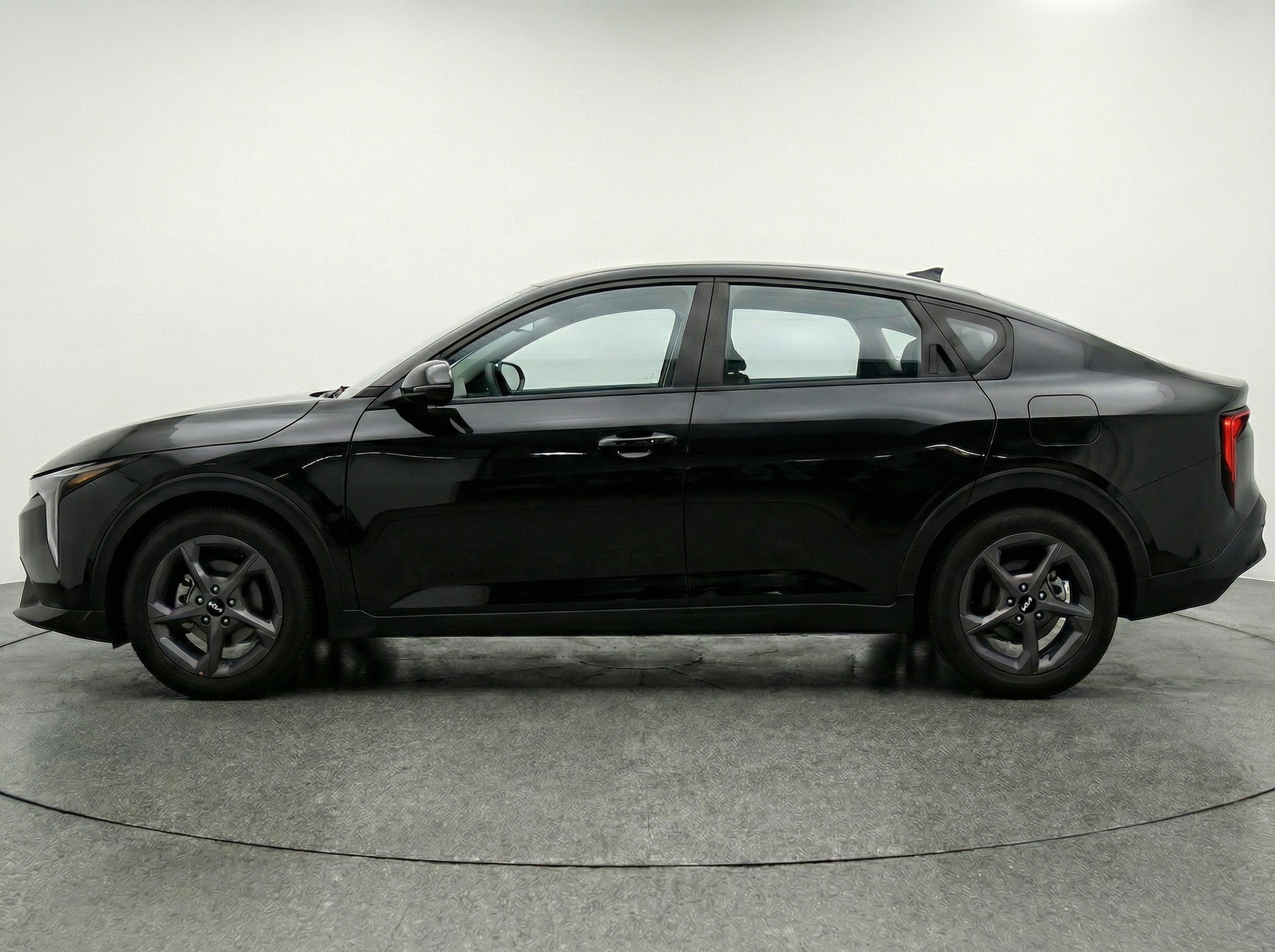 Thumbnail: 2025 Kia K4 - 4