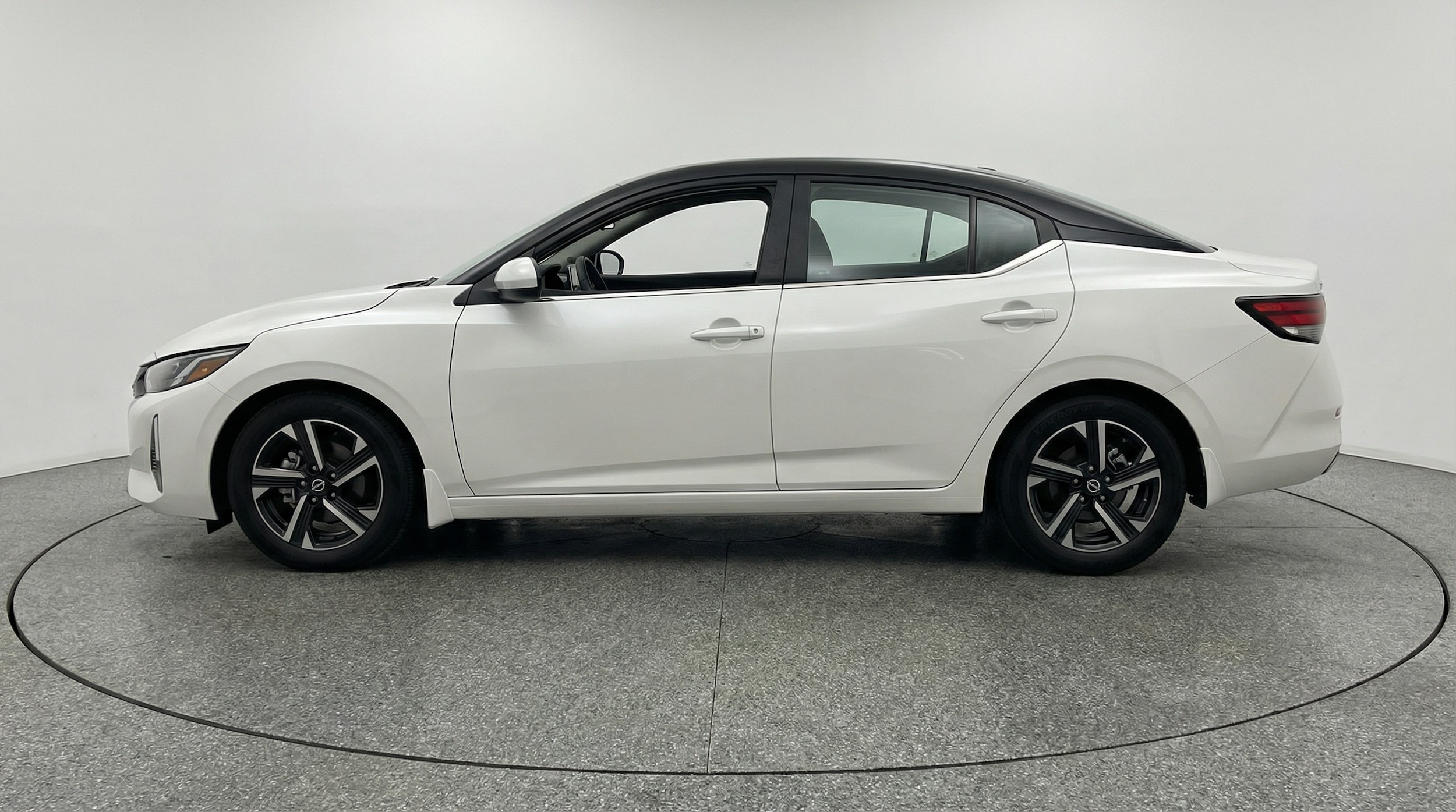 Thumbnail: 2025 Nissan Sentra - 4