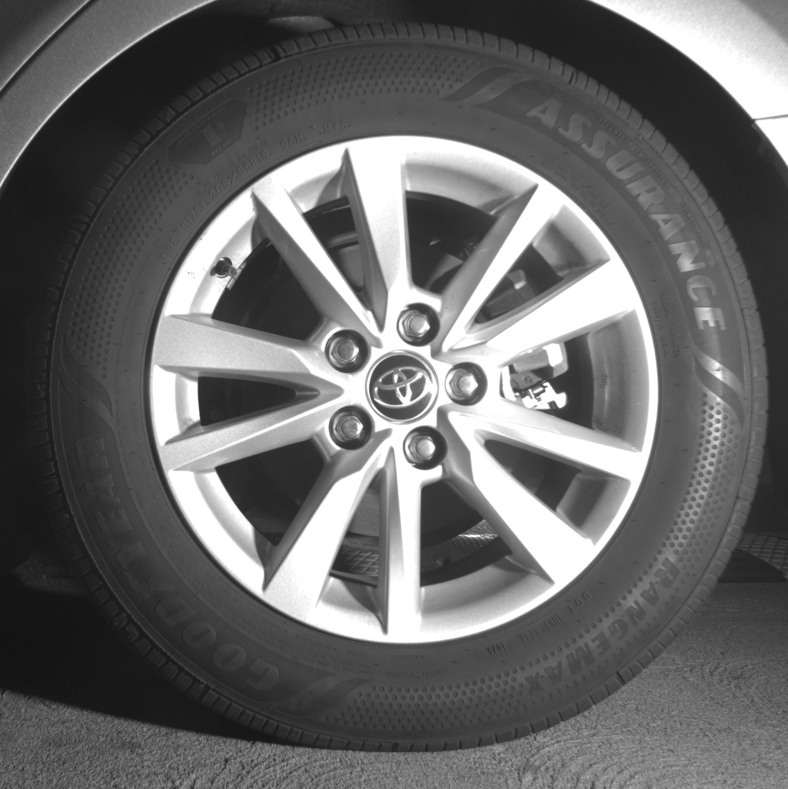 Thumbnail: 2025 Toyota Camry - 11