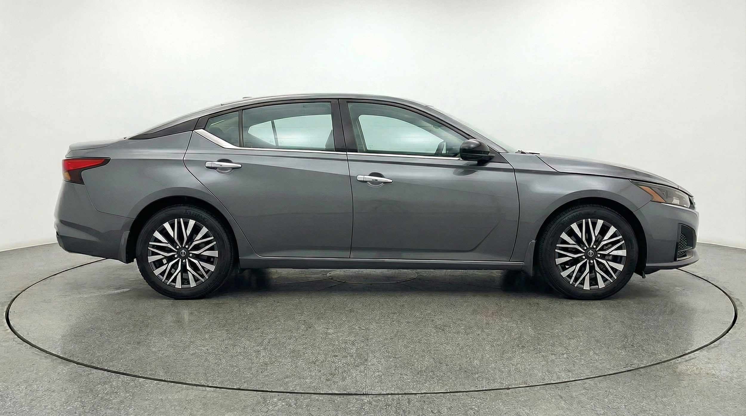 Thumbnail: 2025 Nissan Altima - 8