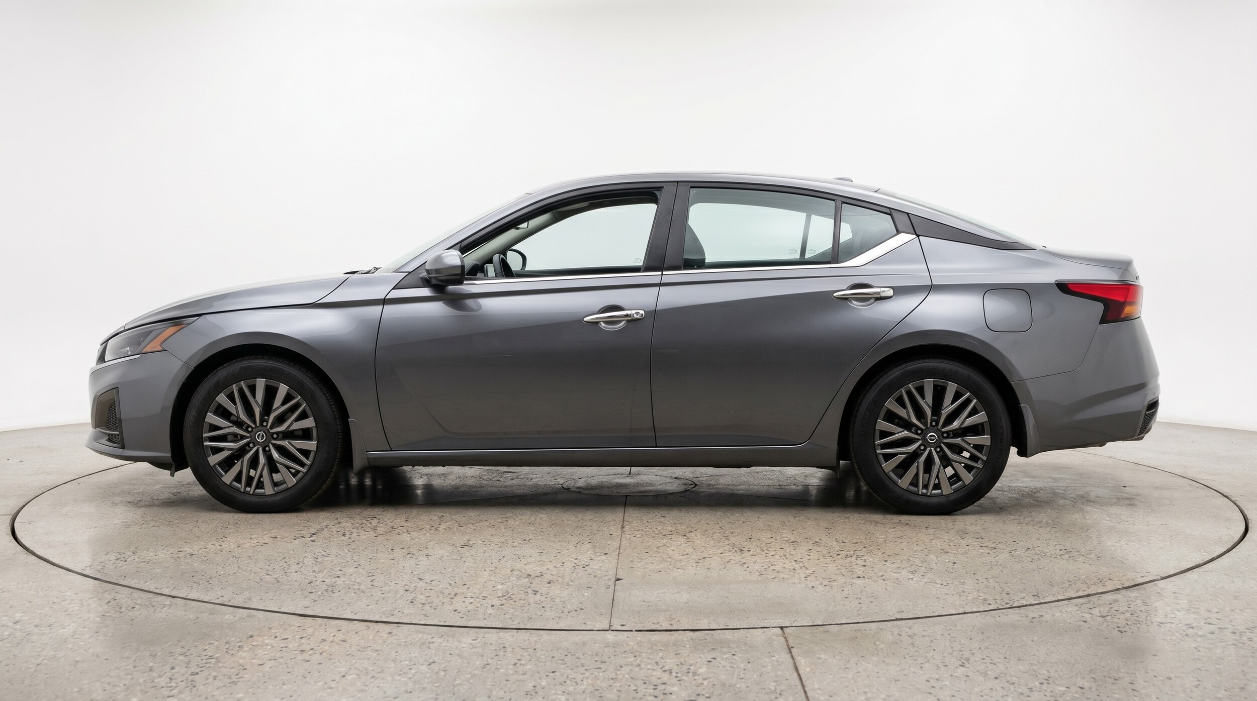 Thumbnail: 2025 Nissan Altima - 4