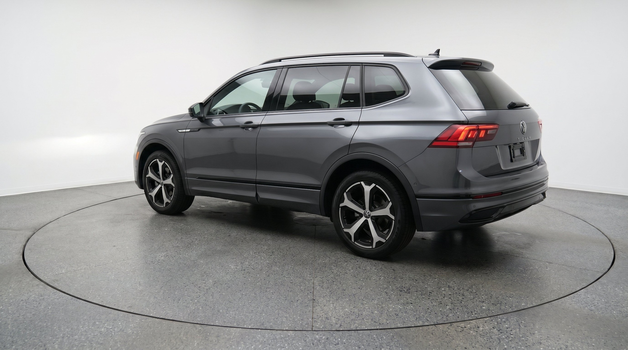Thumbnail: 2026 Volkswagen Tiguan - 6