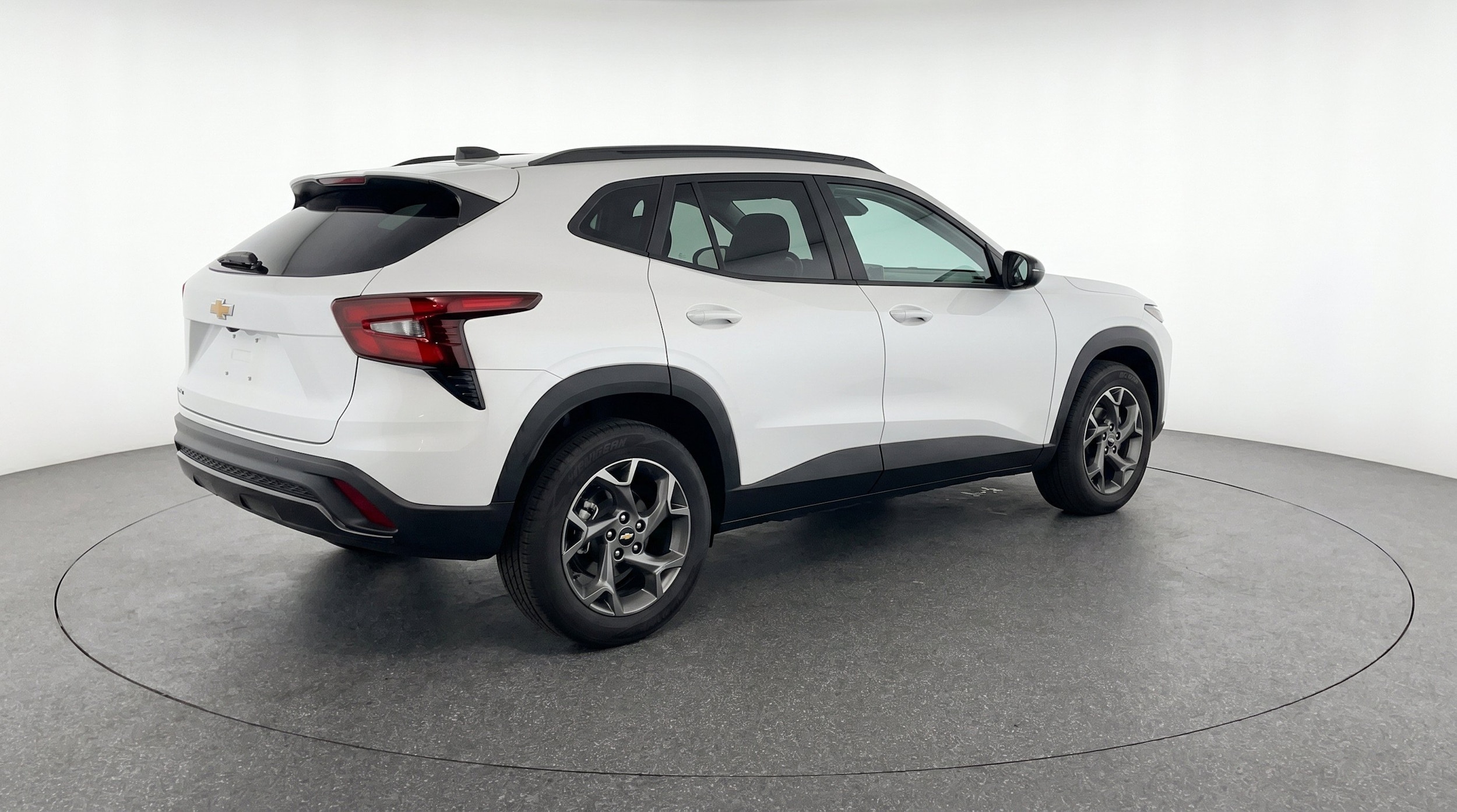 Thumbnail: 2025 Chevrolet Trax - 9