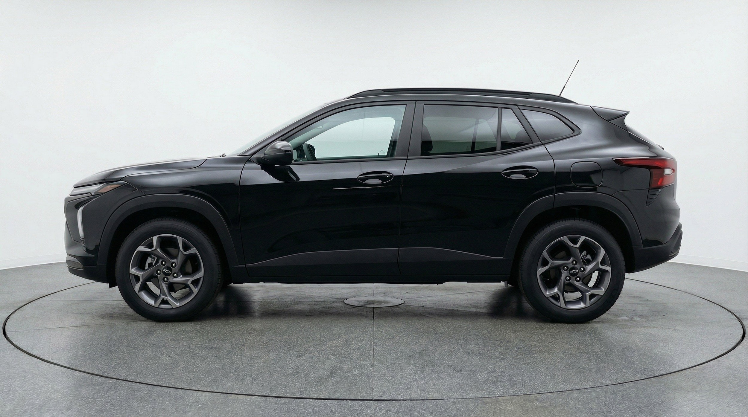 Thumbnail: 2025 Chevrolet Trax - 5