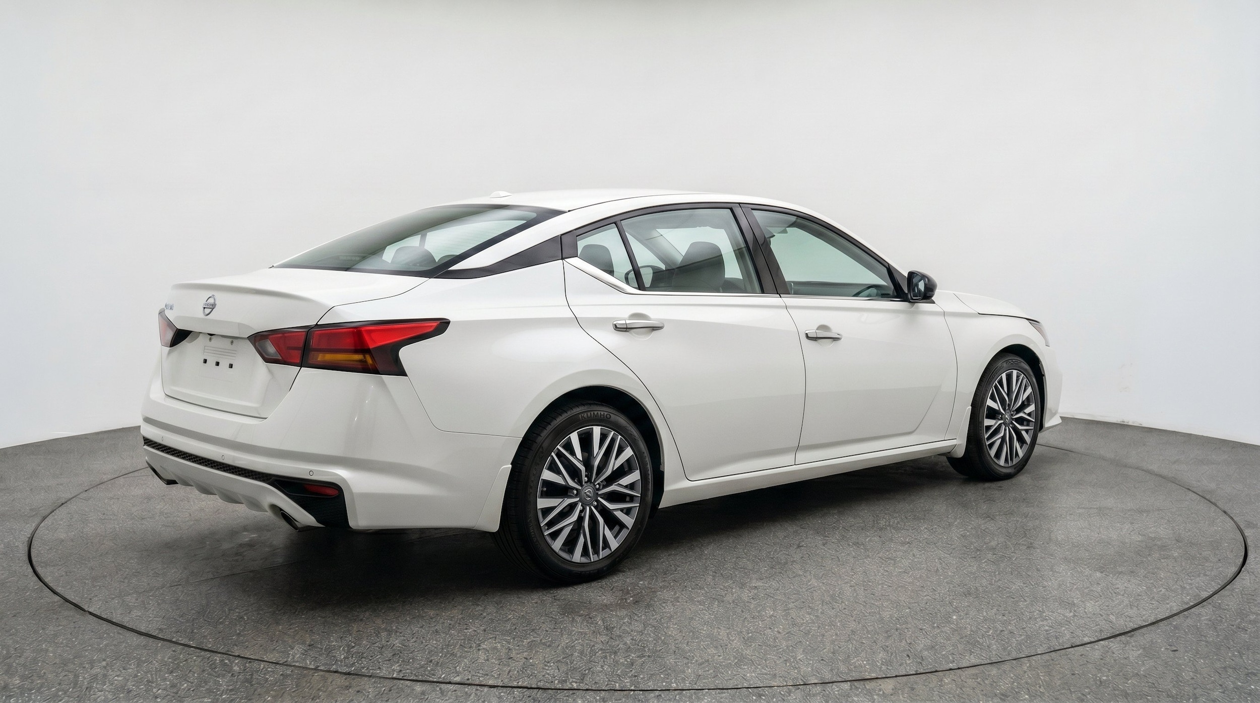 Thumbnail: 2025 Nissan Altima - 9