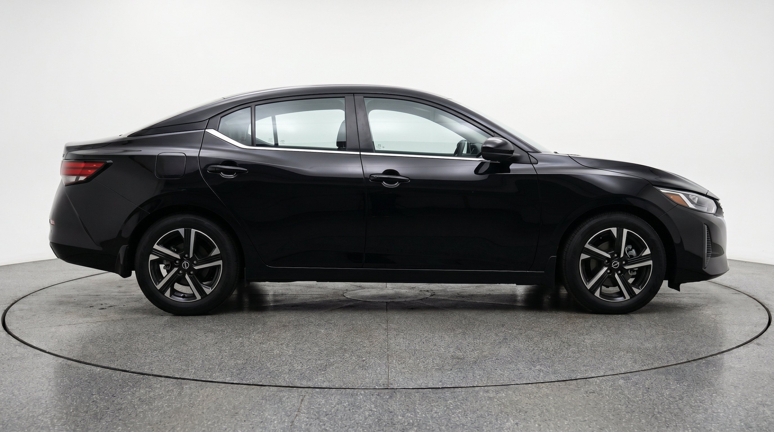 Thumbnail: 2025 Nissan Sentra - 11