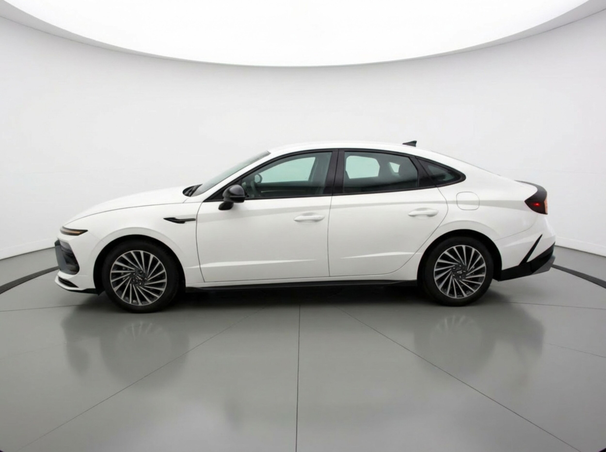 Thumbnail: 2025 Hyundai Sonata - 4