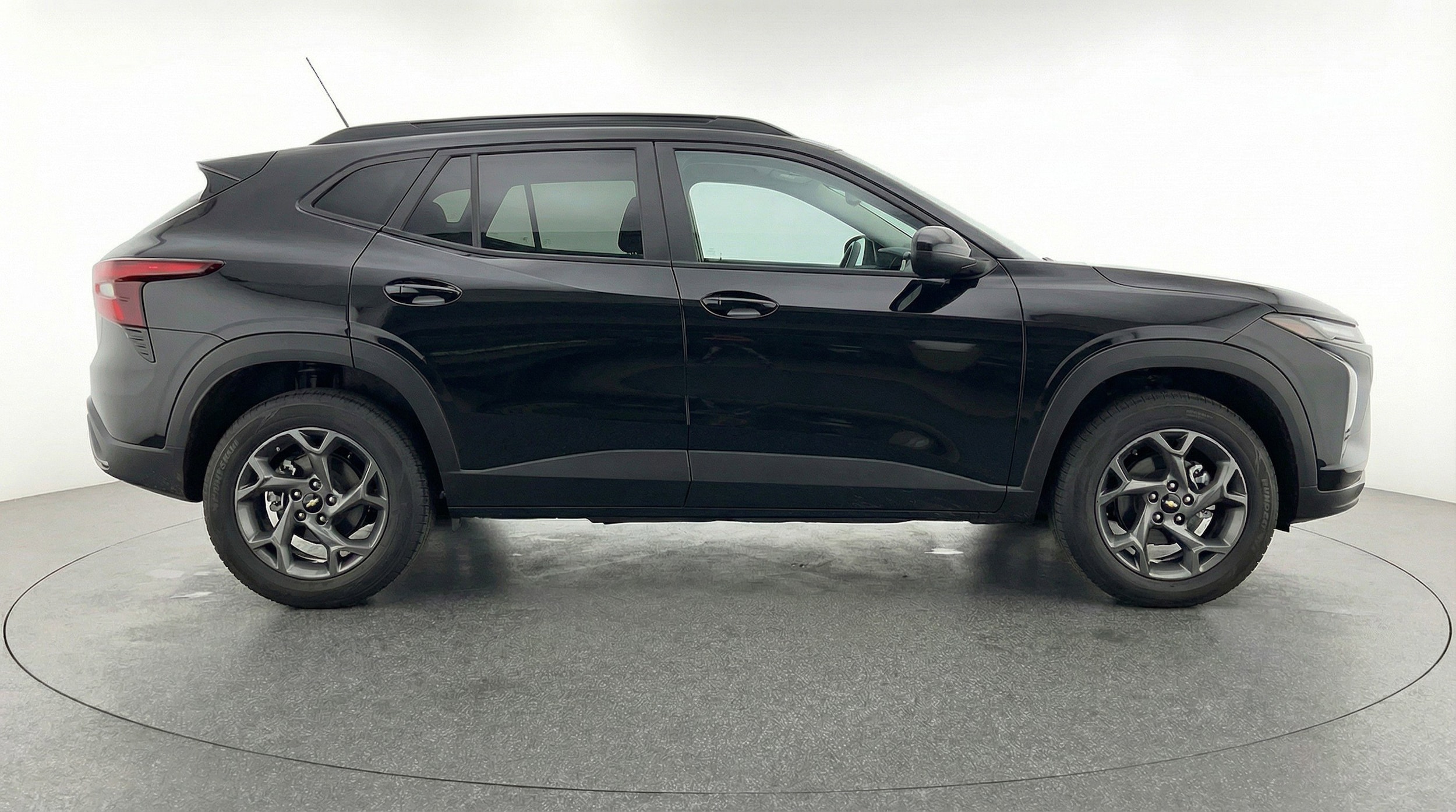 Thumbnail: 2025 Chevrolet Trax - 11