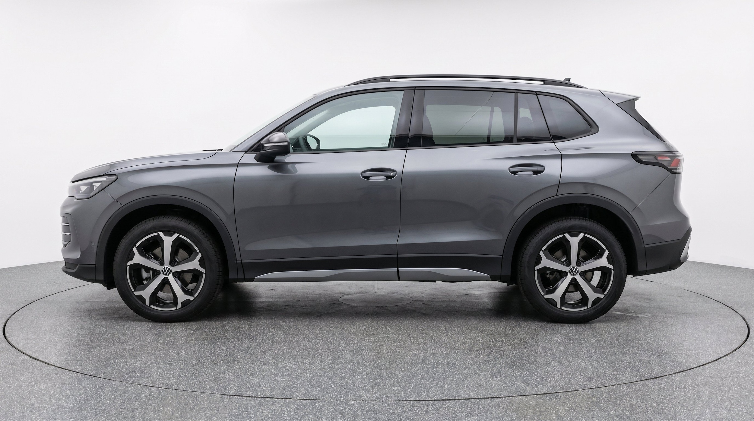 Thumbnail: 2026 Volkswagen Tiguan - 5