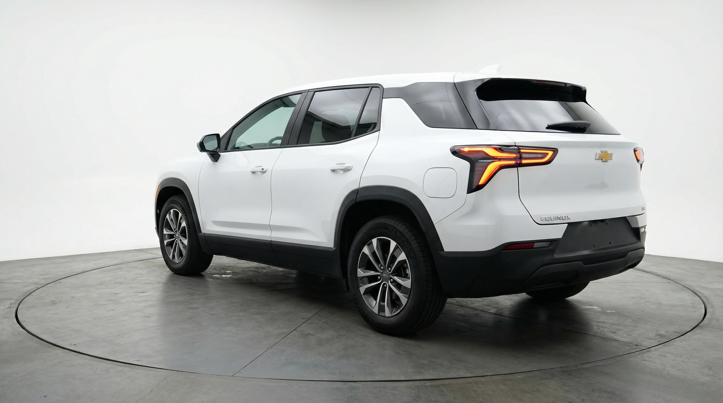 Thumbnail: 2025 Chevrolet Equinox - 5