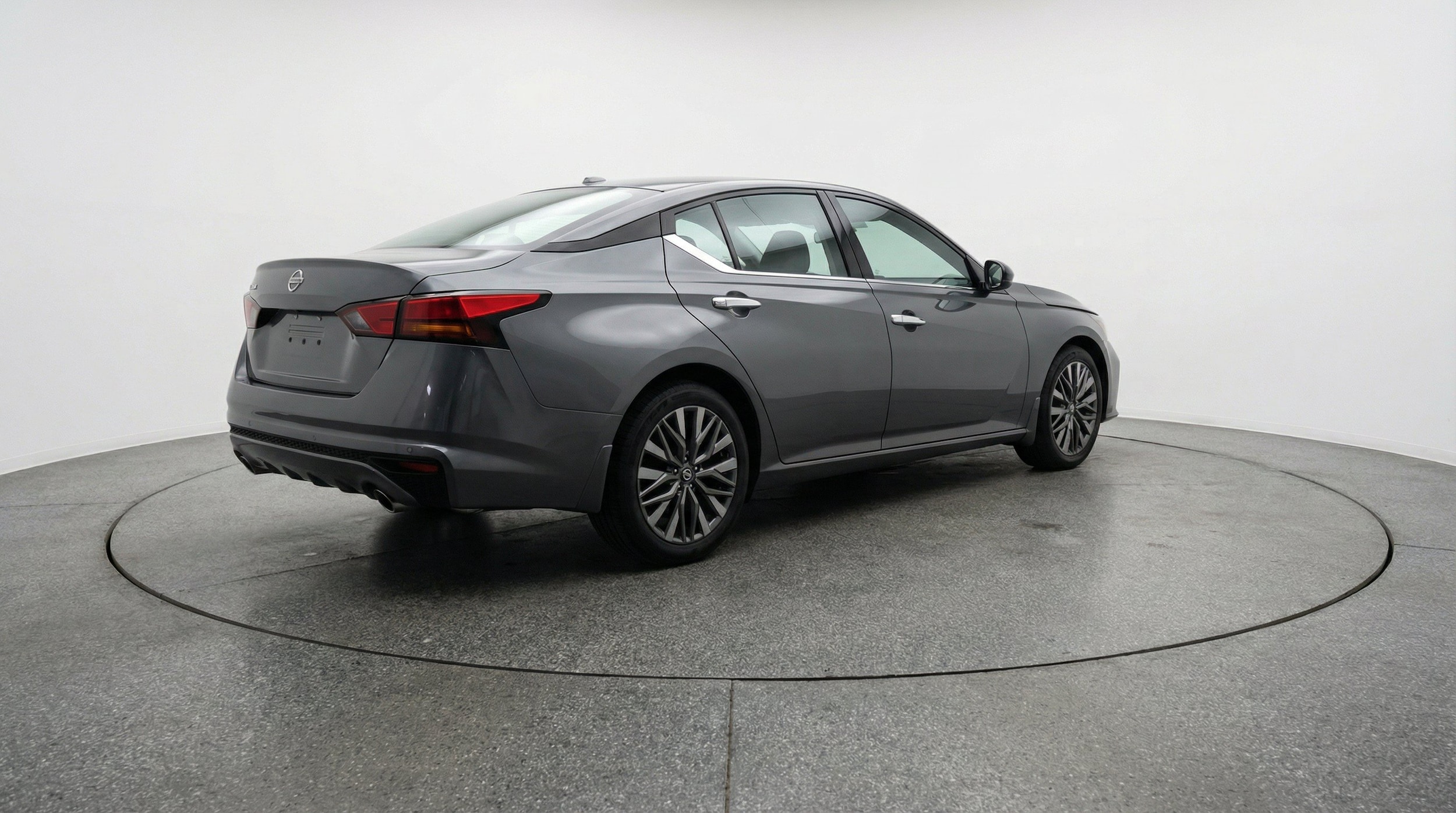 Thumbnail: 2025 Nissan Altima - 9