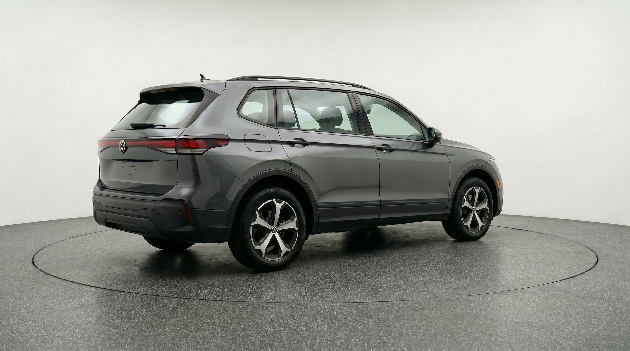 Thumbnail: 2026 Volkswagen Tiguan - 9