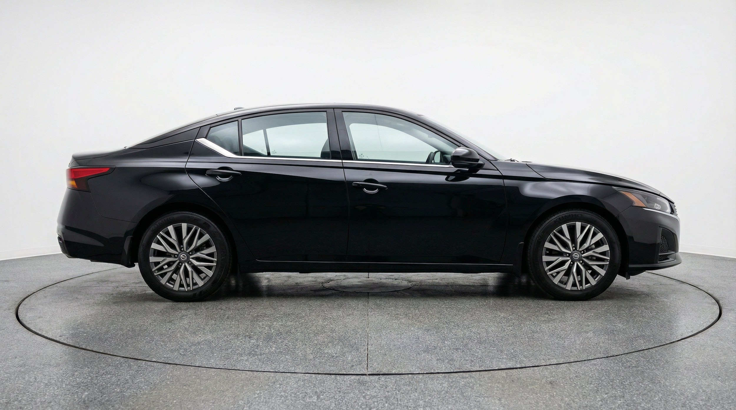 Thumbnail: 2025 Nissan Altima - 11