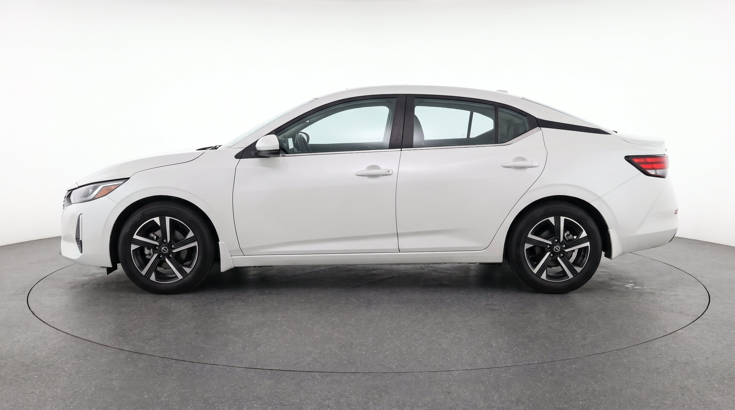 Thumbnail: 2025 Nissan Sentra - 5