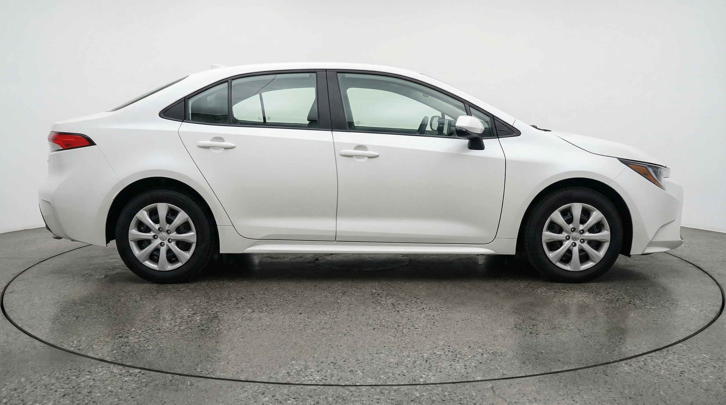 Thumbnail: 2025 Toyota Corolla - 11