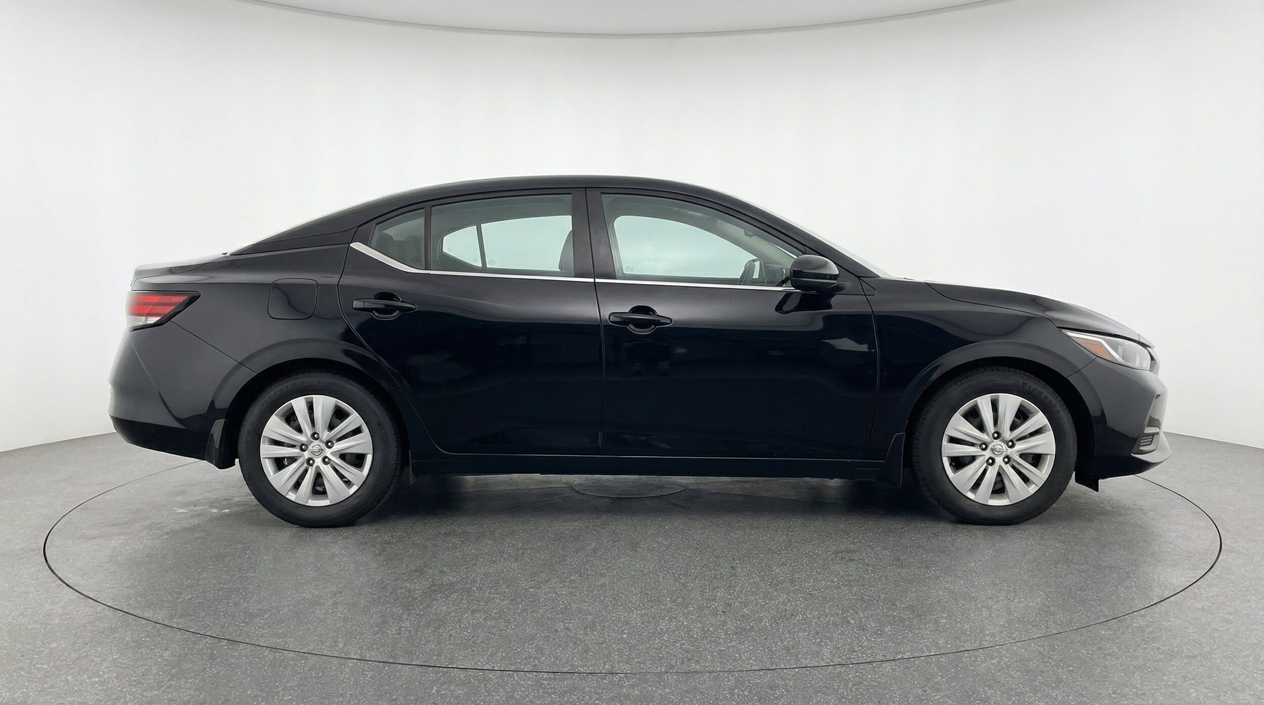 Thumbnail: 2025 Nissan Sentra - 11