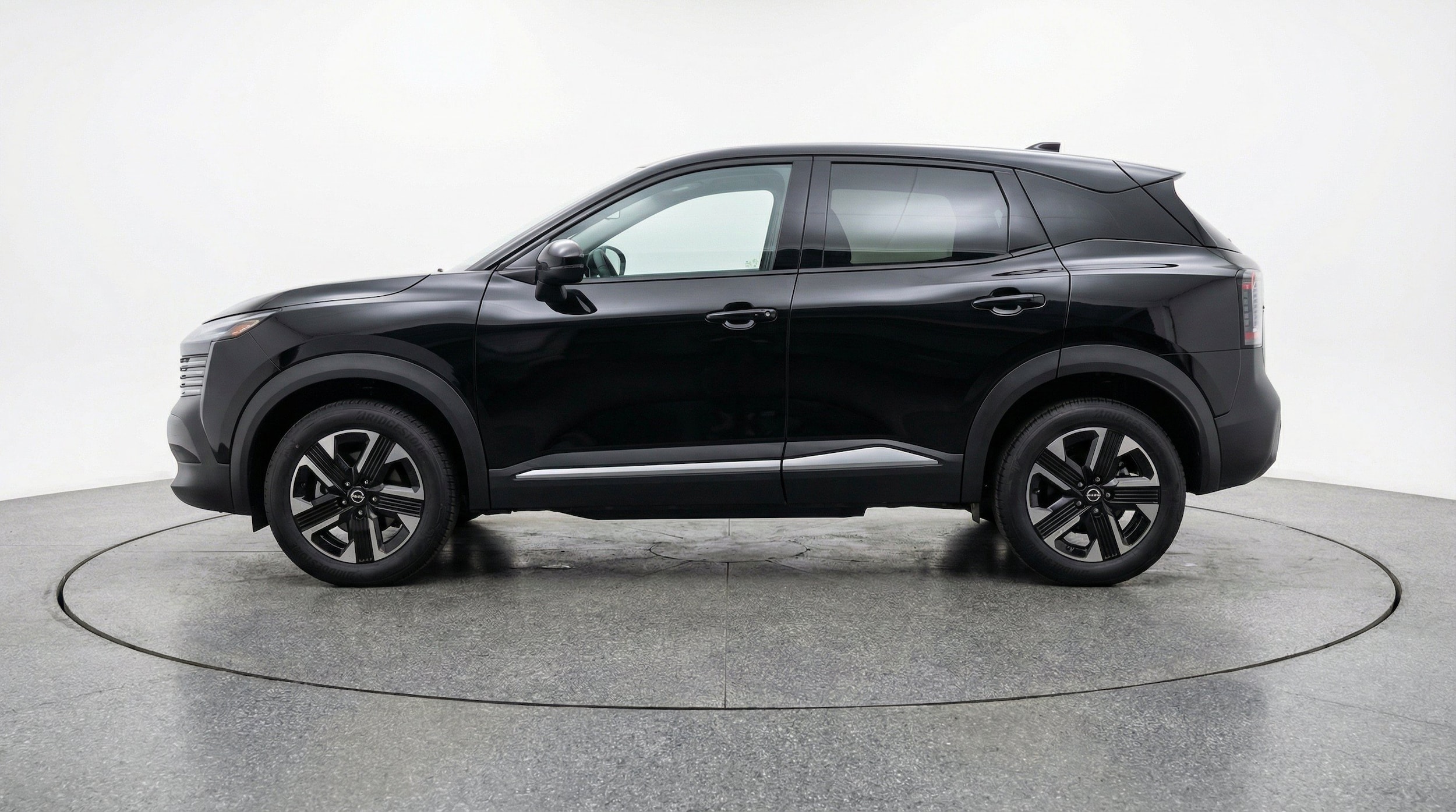 Thumbnail: 2026 Nissan Kicks - 5