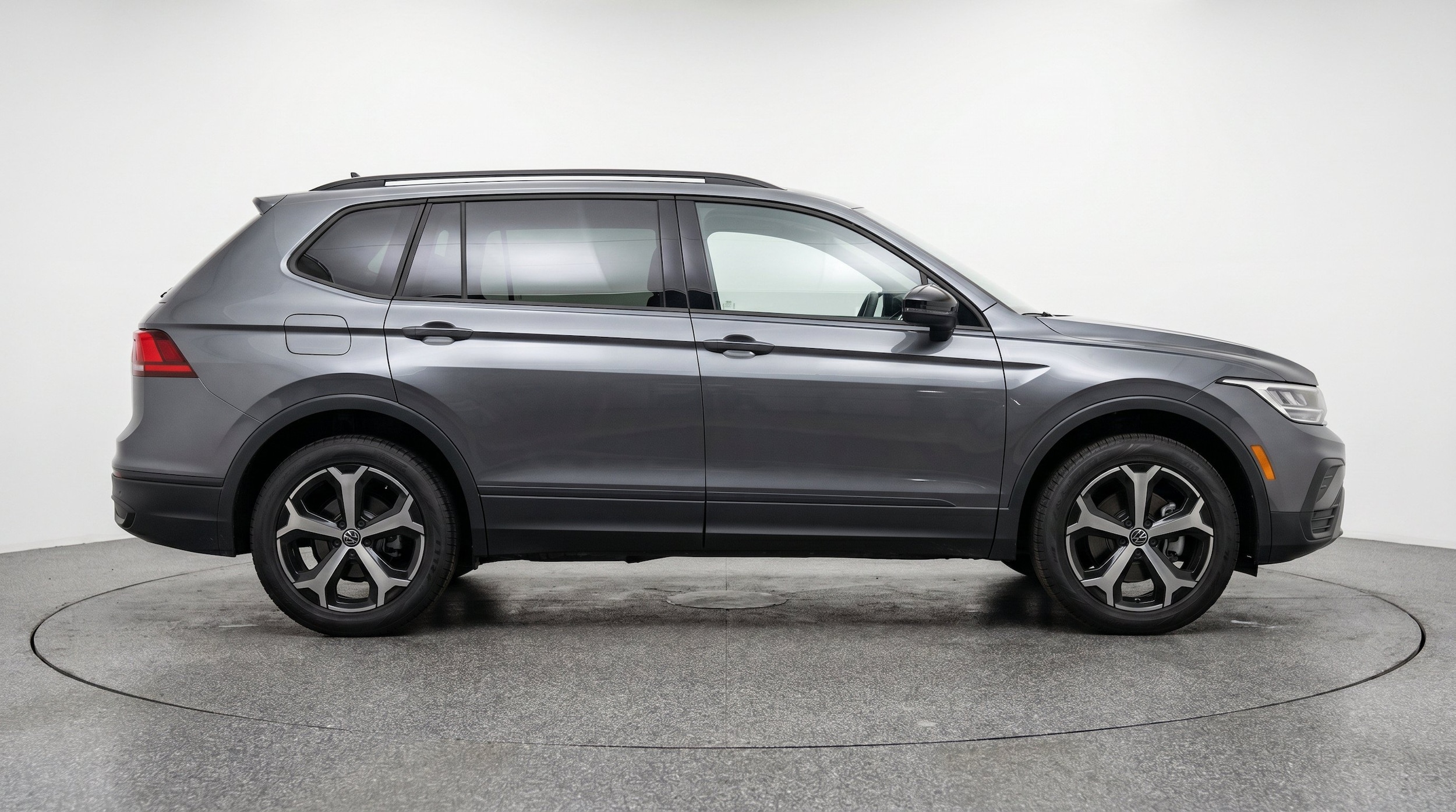 Thumbnail: 2026 Volkswagen Tiguan - 11