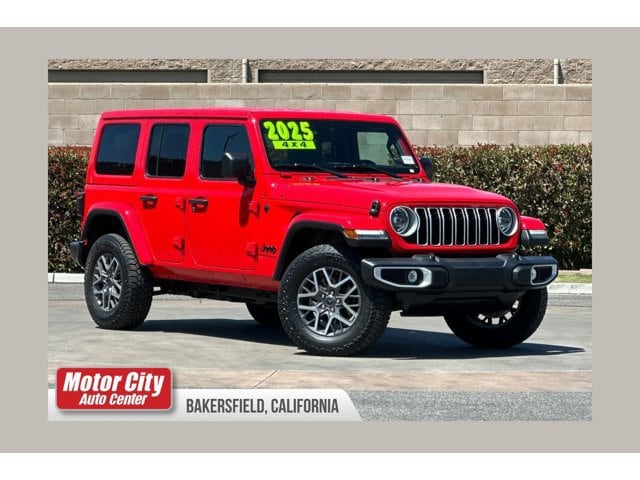2025 Jeep Wrangler Sahara's photo