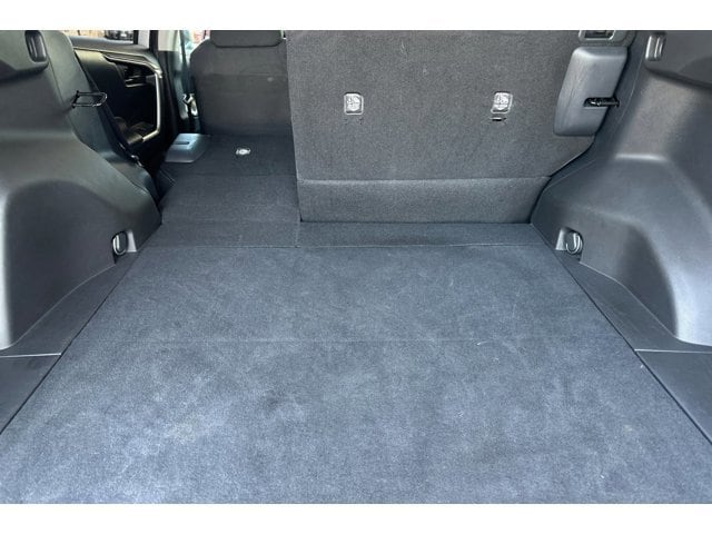 2023 Toyota RAV4 LE - Photo 15