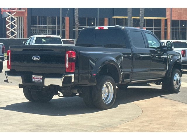 2023 Ford F-450 Lariat photo 4