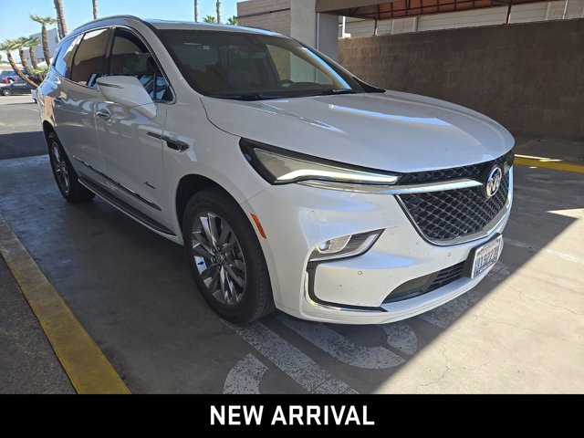 2023 Buick Enclave Avenir photo 2