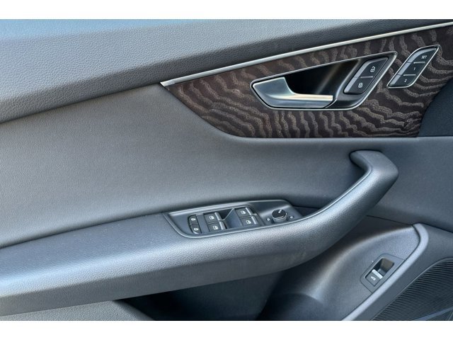 2020 Audi Q8 Premium Plus - Photo 11