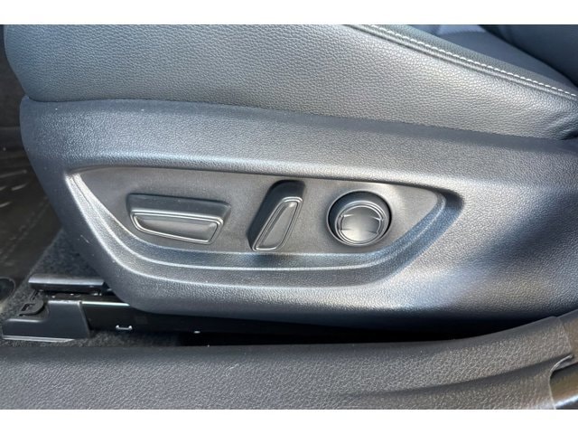 2026 Toyota Camry SE - Photo 12