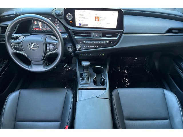 2025 Lexus ES 350 - Photo 14