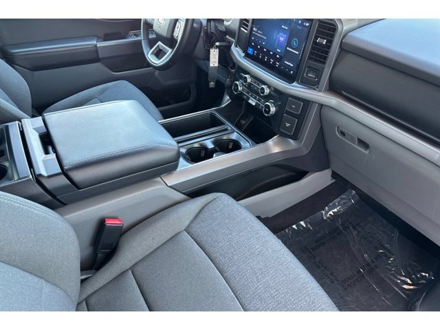 2025 Ford F-150 XLT - Photo 18
