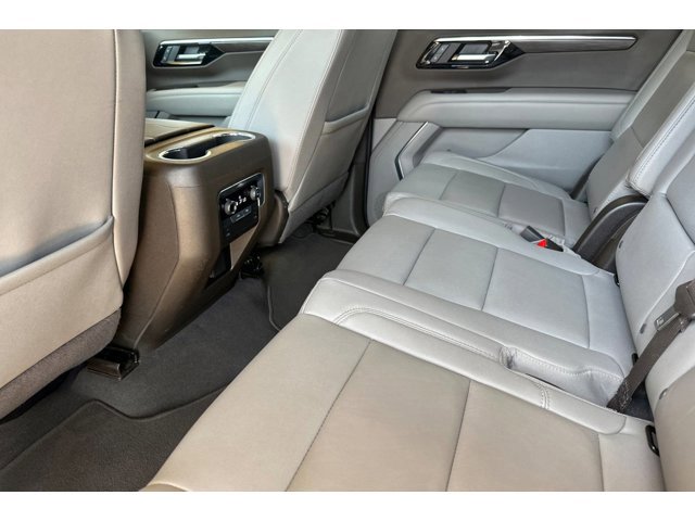 2025 Chevrolet Tahoe LT - Photo 13