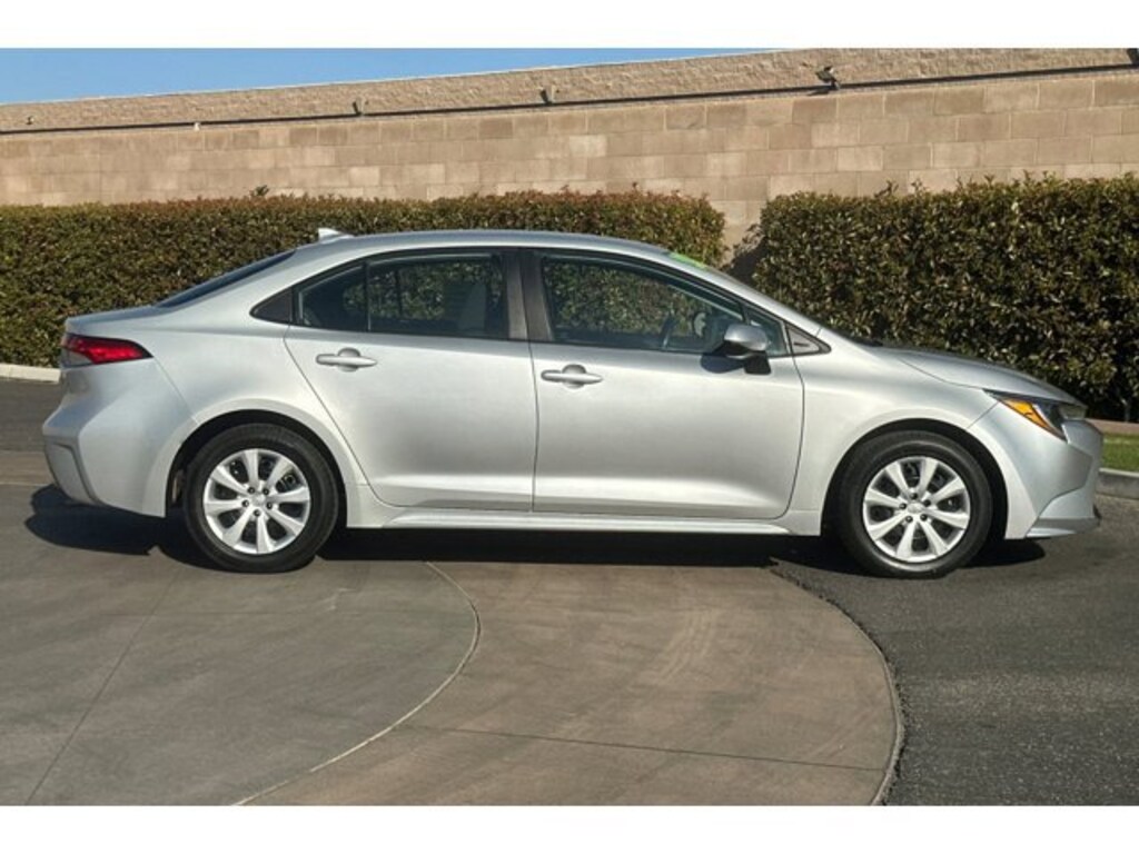 Used 2022 Toyota Corolla LE Sedan