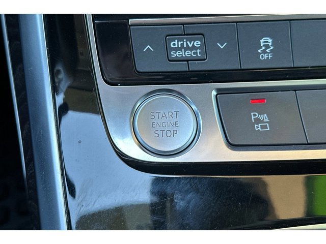 2020 Audi Q8 Premium Plus - Photo 24