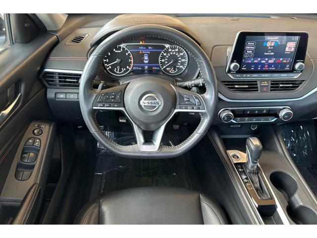 2022 Nissan Altima SR - Photo 15